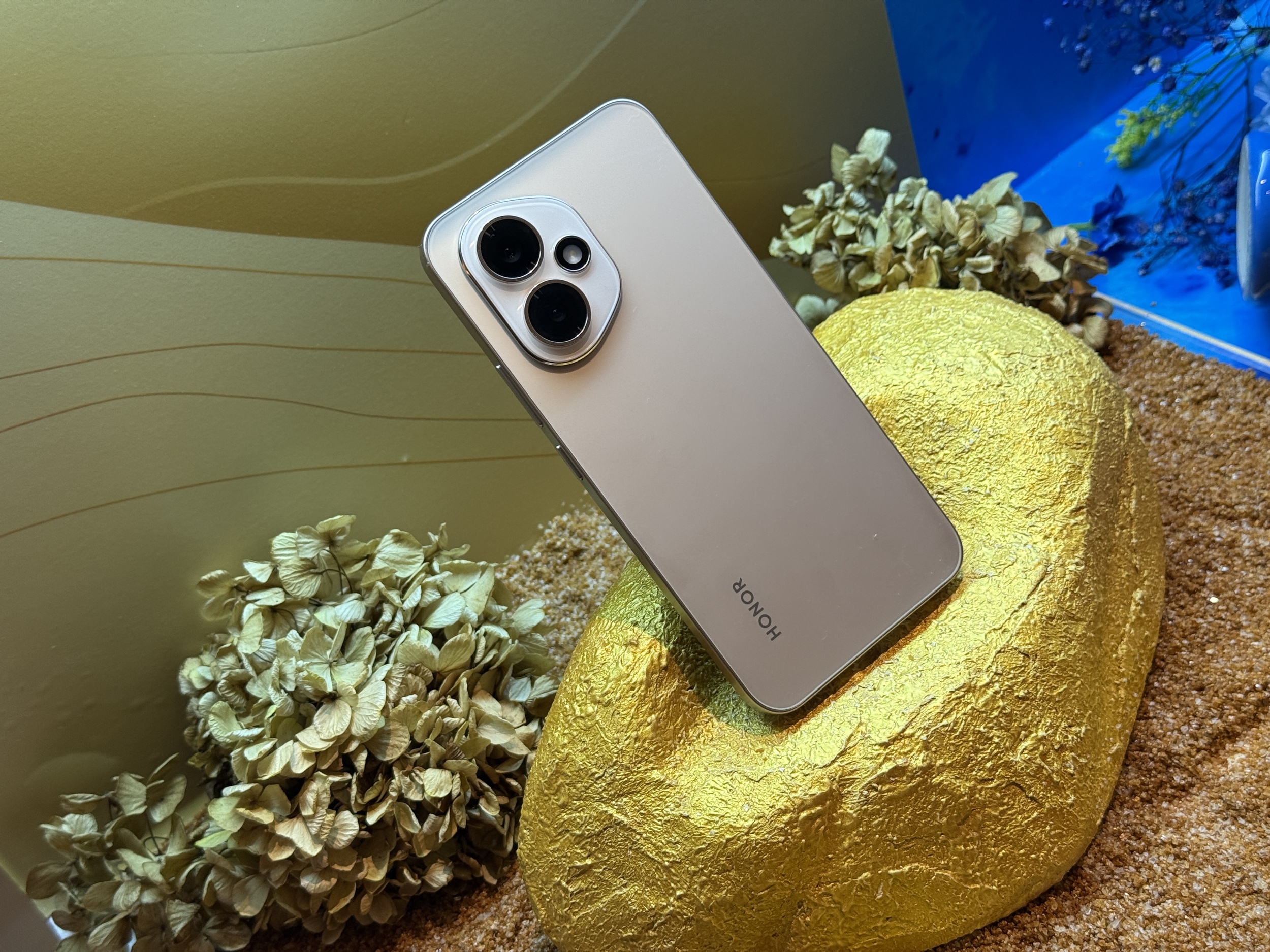 Honor 400, Si Tipis Berkamera 200 MP dan AI Pintar
